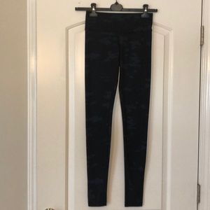 Blue Camo Lululemon Leggings Size 4